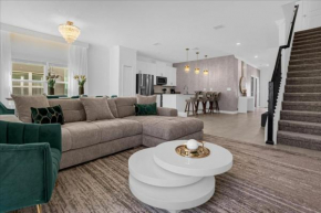 5 Bedroom- 4 Bathroom- Storey Lake 2689Sb